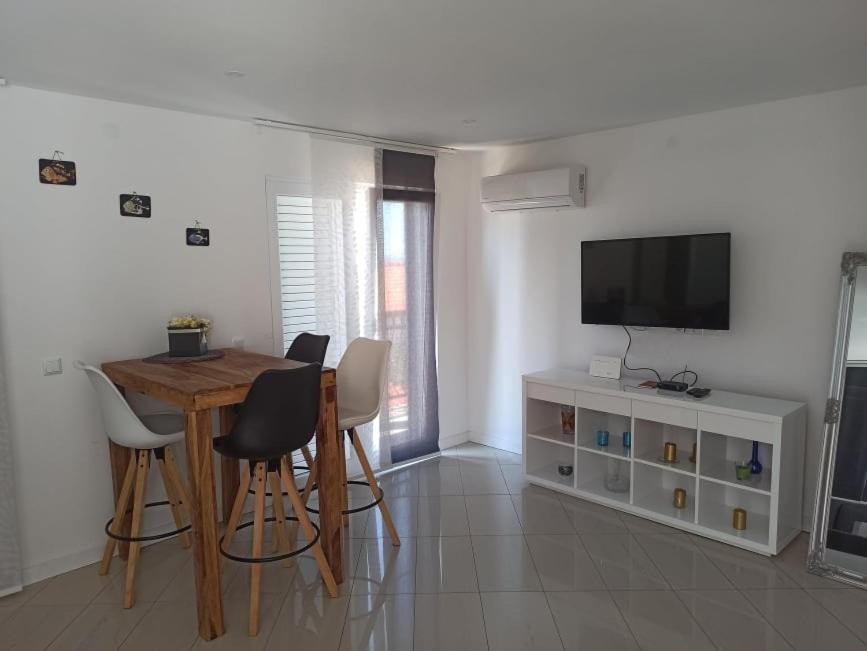 Apartman Stella Rovanjska Exterior photo